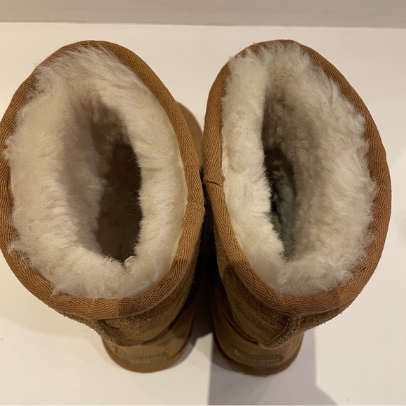 Koolaburra Tan Suede Winter Boots - Picture 9 of 9